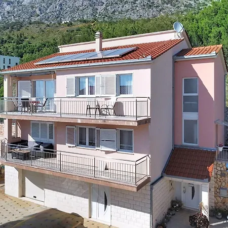 Palma-2 By Interhome